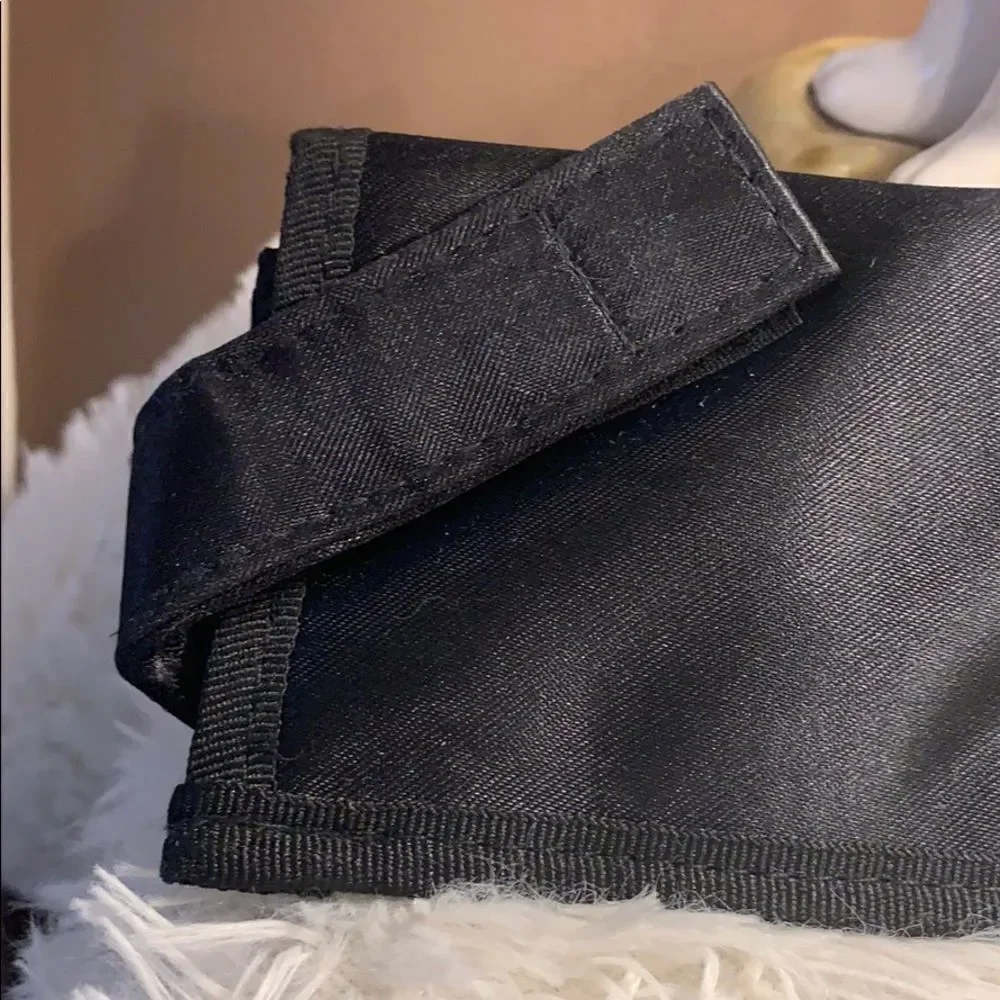Hot tools travel size bag for flat iron